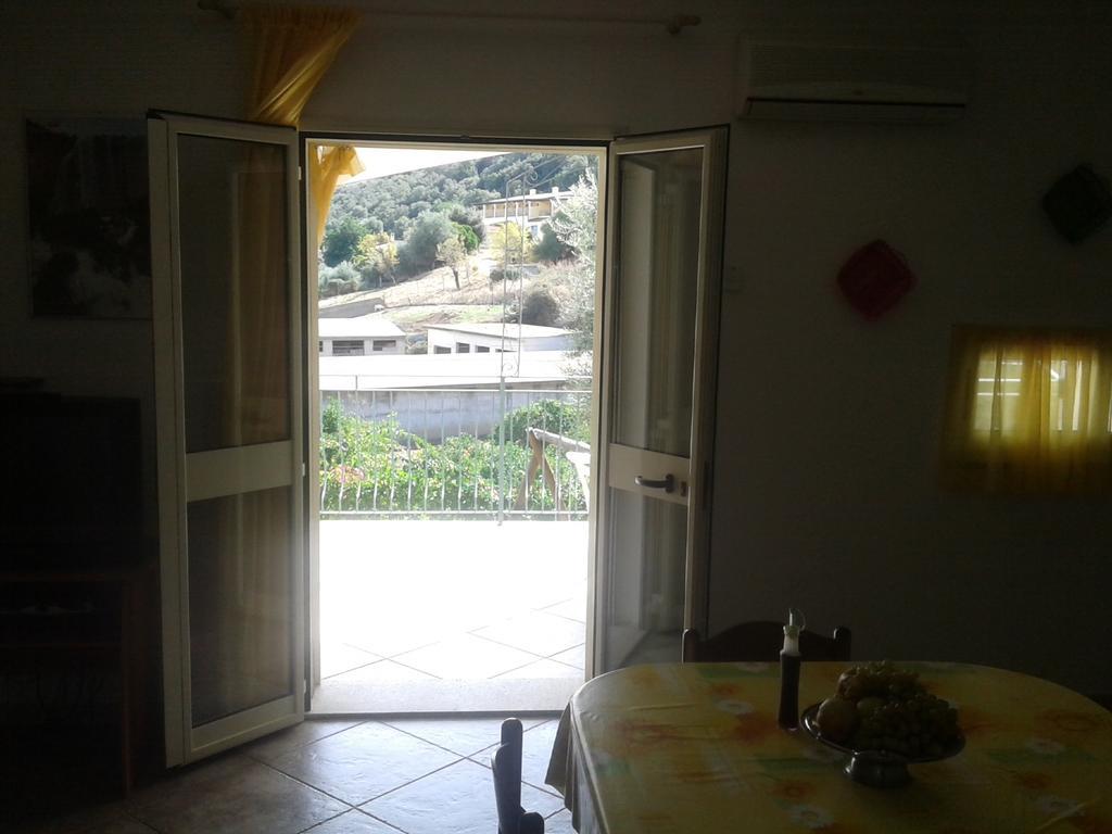 Appartamento Sa Funtana Кардеду Номер фото